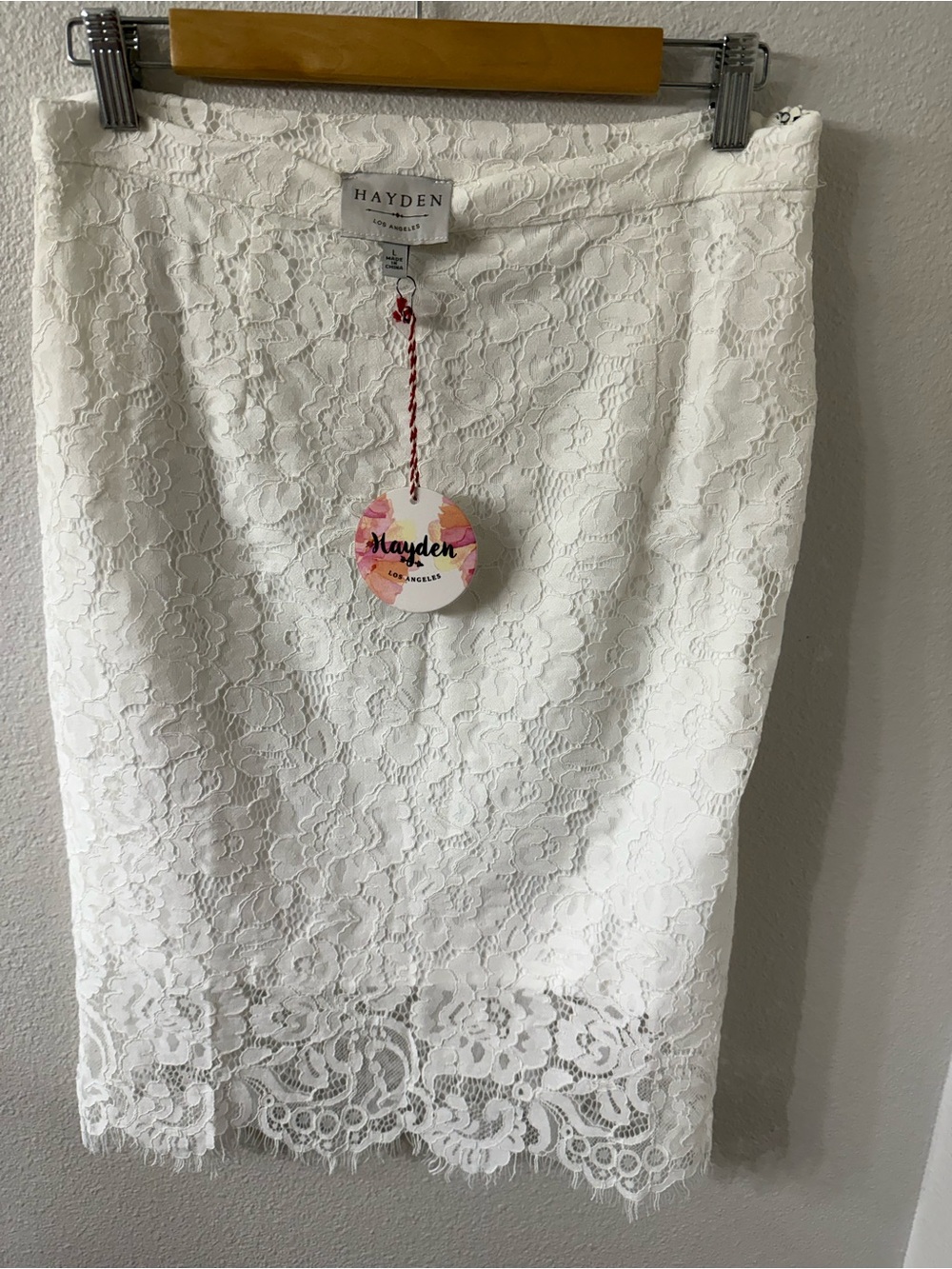 Hayden Los Angeles White Floral Lace Pencil Midi Skirt with Scalloped Hem, Large - Picture 4 of 5